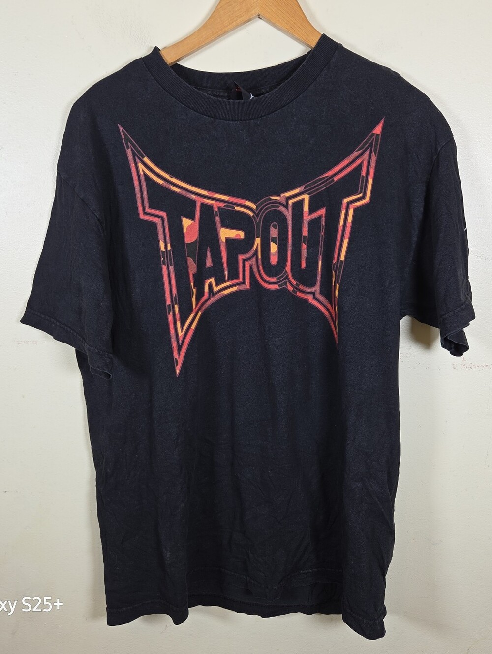Vintage Tapout T-Shirt Size Large Black Faded Fire Logo Men’s Double Sided